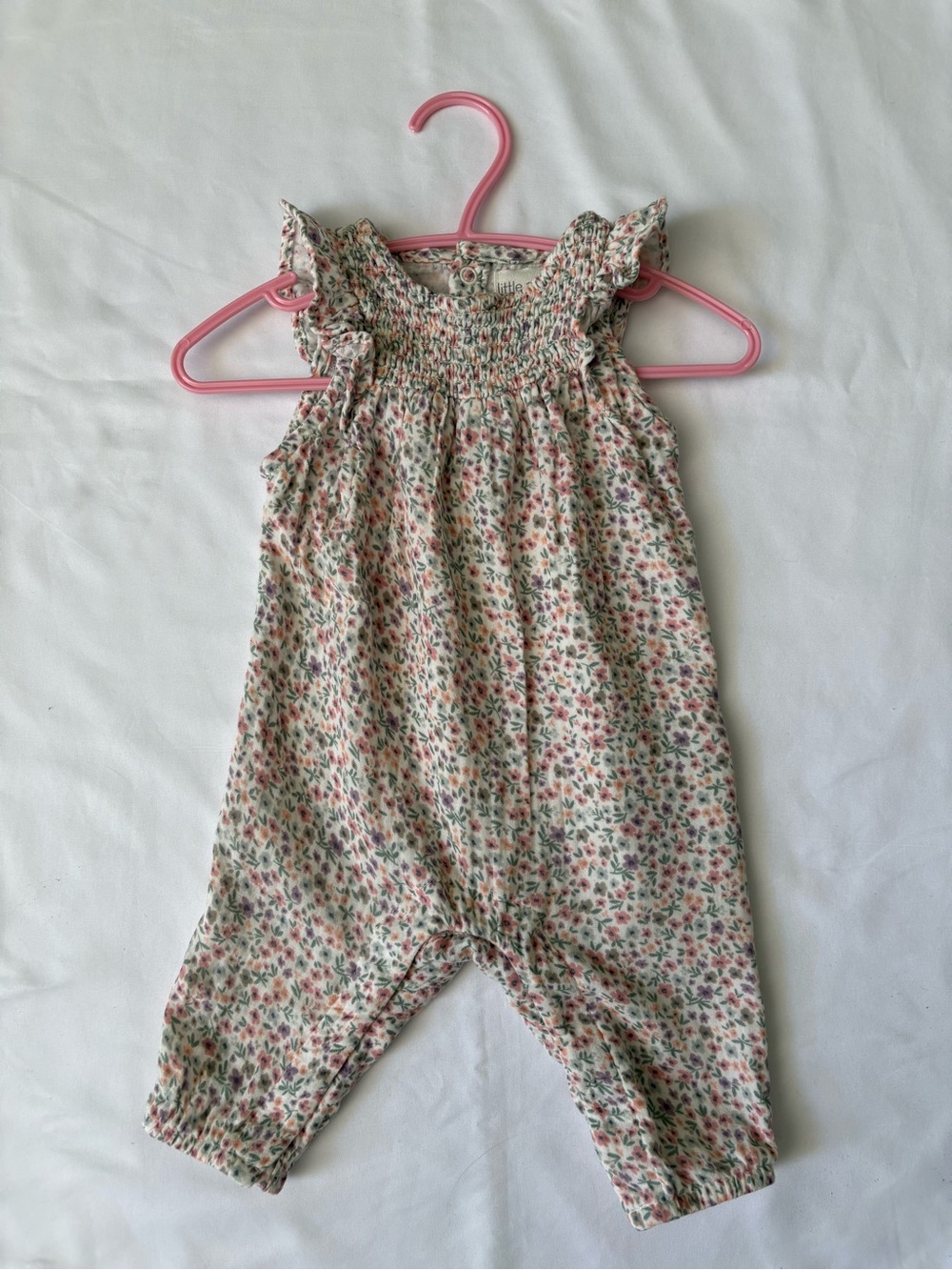 🌸 Baby girl Floral Smocked Girls' Romper - Cream with Pink & Green Print
